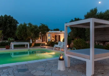 Saltwater infinity pool at Villa Mia, a premier luxury villa rental in the Maruggio and Manduria area of Salento, Puglia.